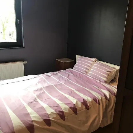 Aux Pres De La Cure Bed & Breakfast *